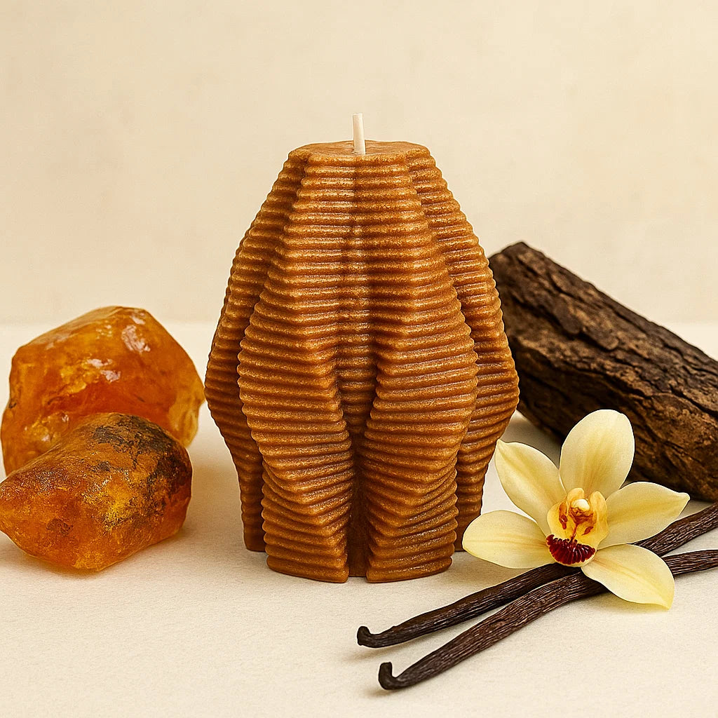 Blossom Candle, Noble Wood, Cedarwood