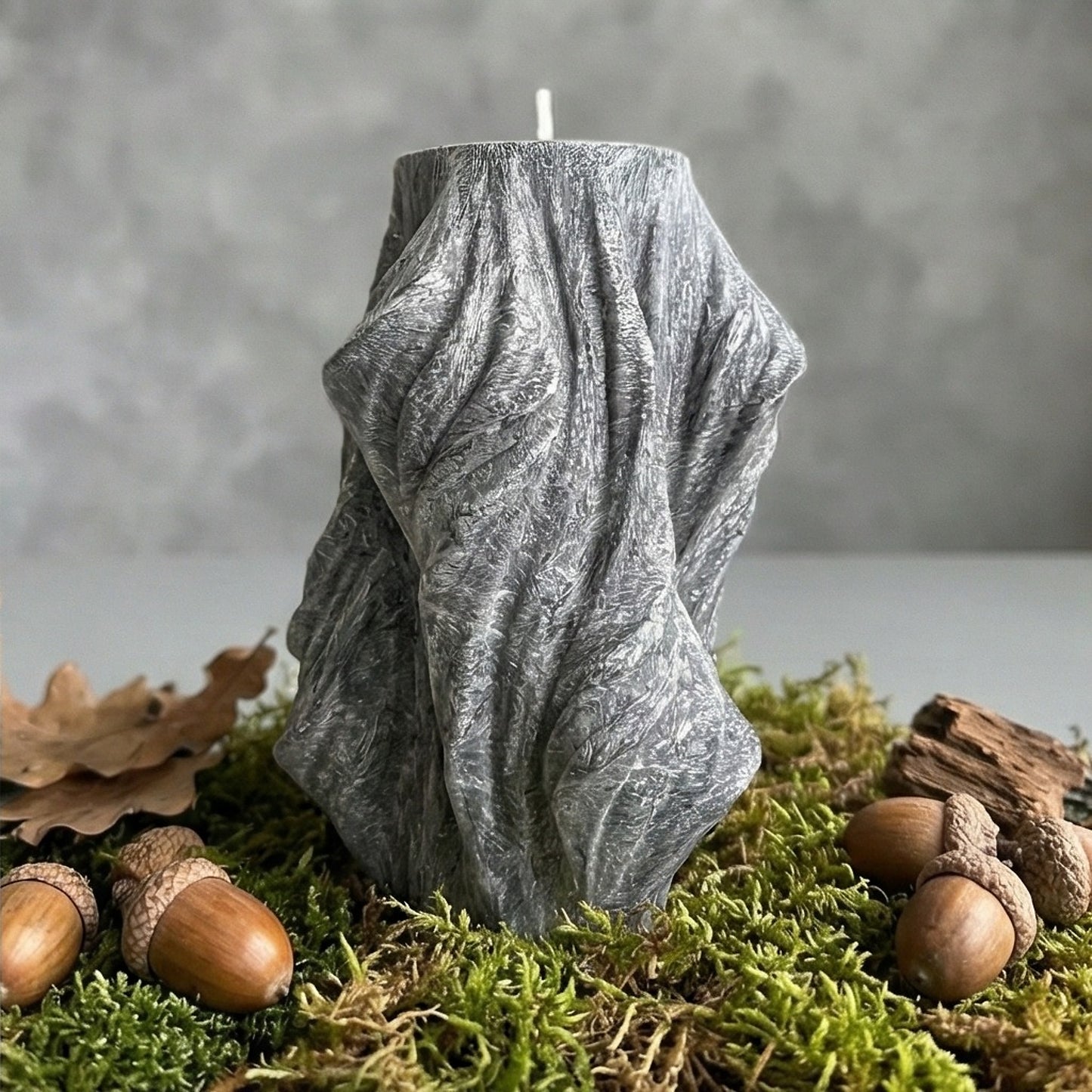 Veil Candle, Wet Stone, Eucalyptus (Large)